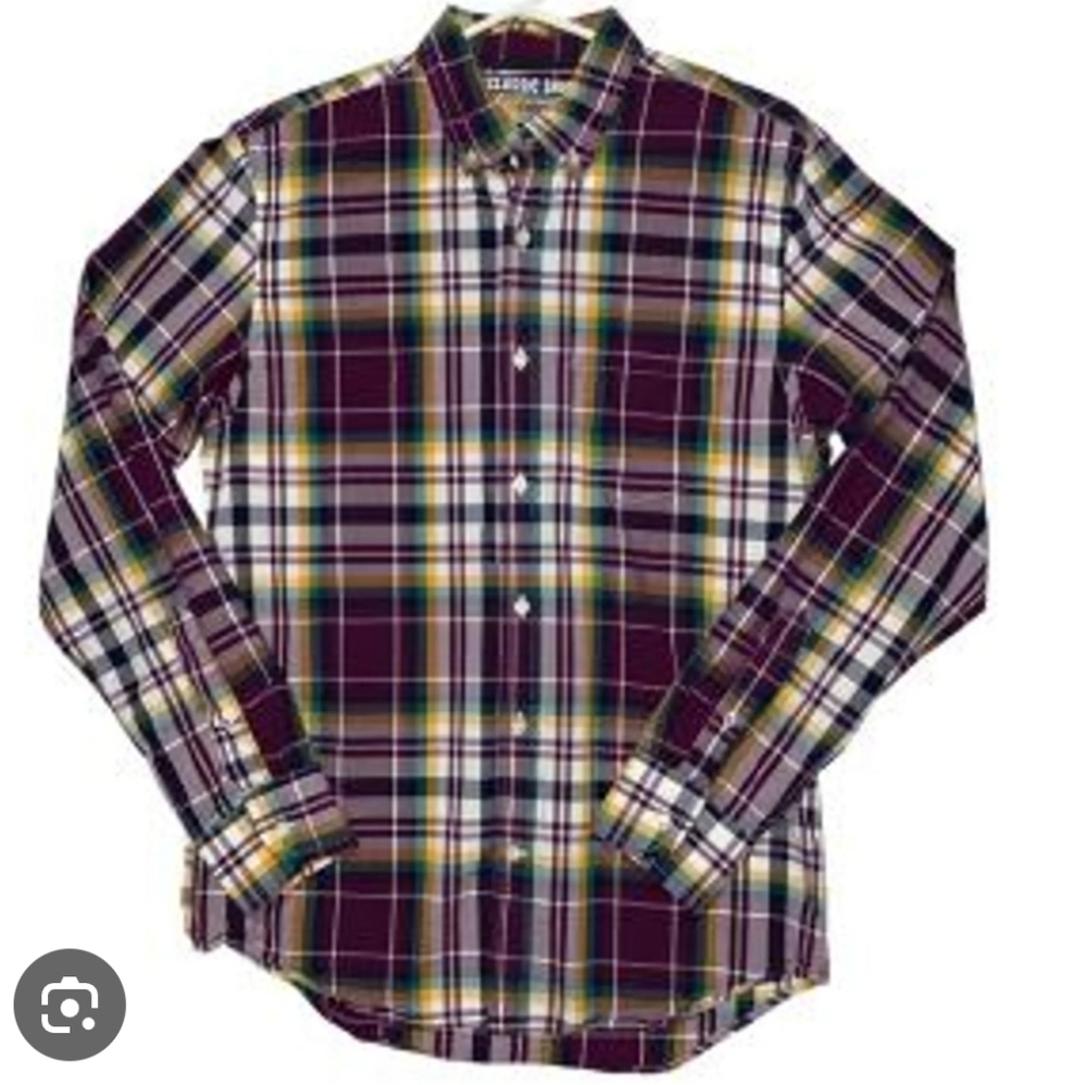 Old navy classic slim fit plaid button up shirt